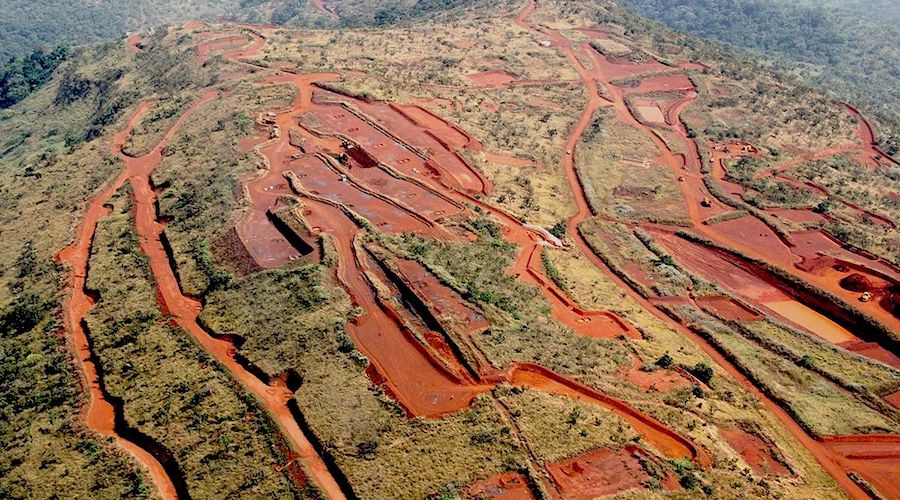 Guinea bauxite exports jump 23% in Q3 despite rains, regulatory pressure