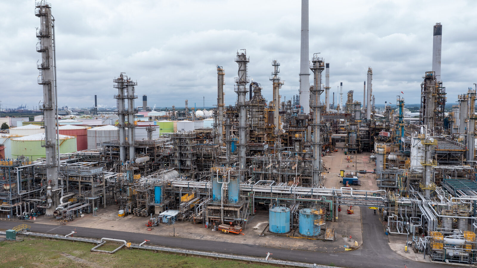 Glencore has share pledges as security for Prax debt