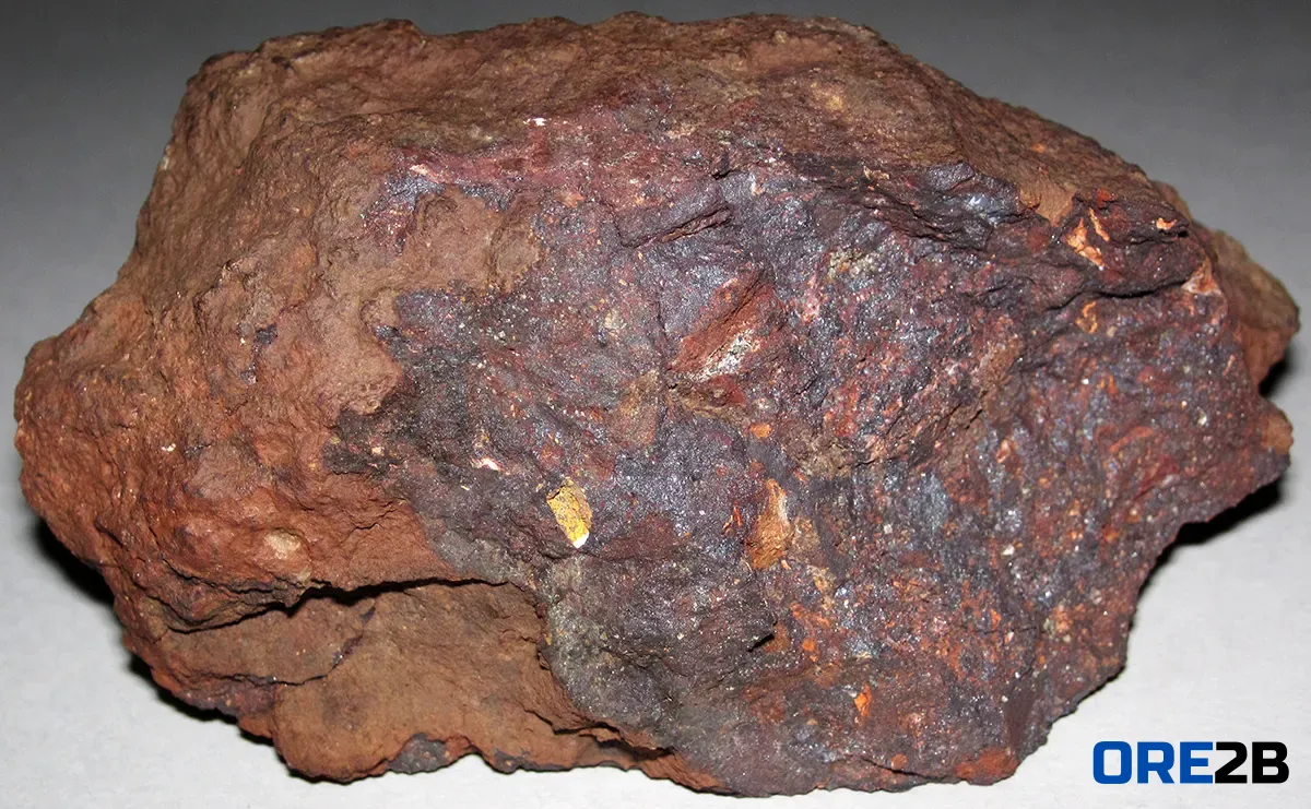 Melted hematite from +50 carat and above, granulated and lumped